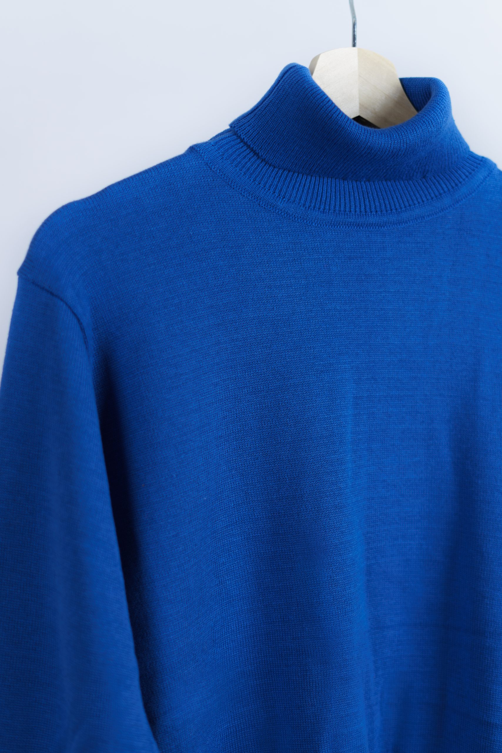 WOOL JERSEY TURTLENECK